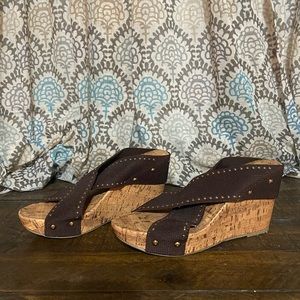 Brown strapped wedges - women’s size 9
